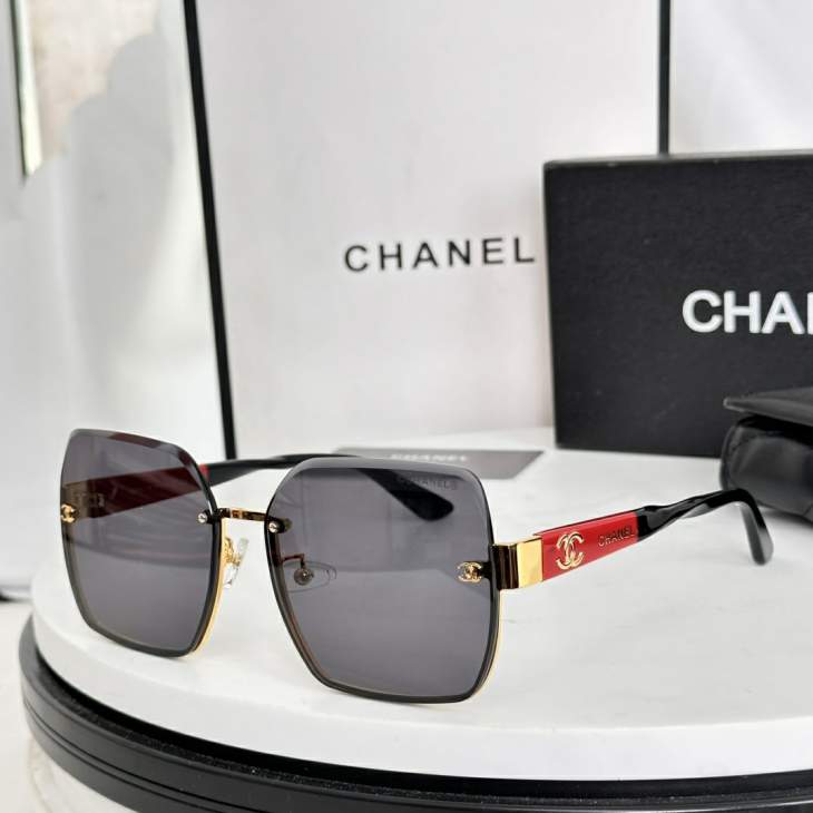 Picture of Chanel Sunglasses _SKUfw77620294fw